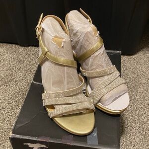 Women’s Strappy Rhinestone Sandals in Gold
